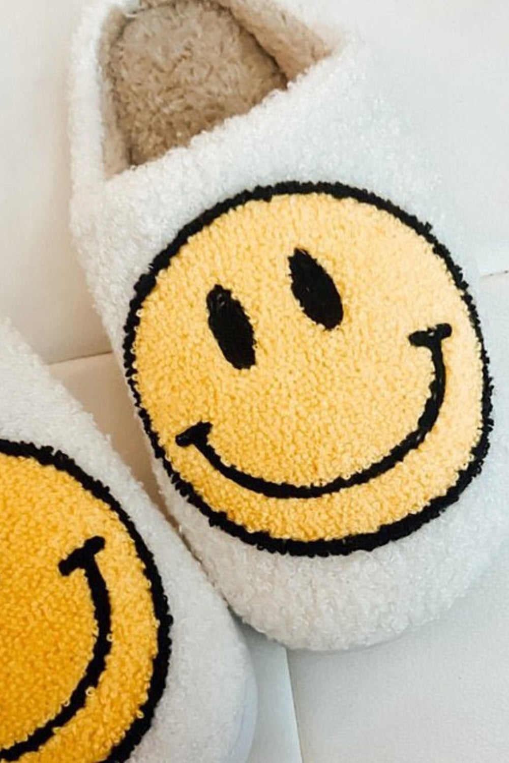 "Smiley Face" Non-slip Slippers