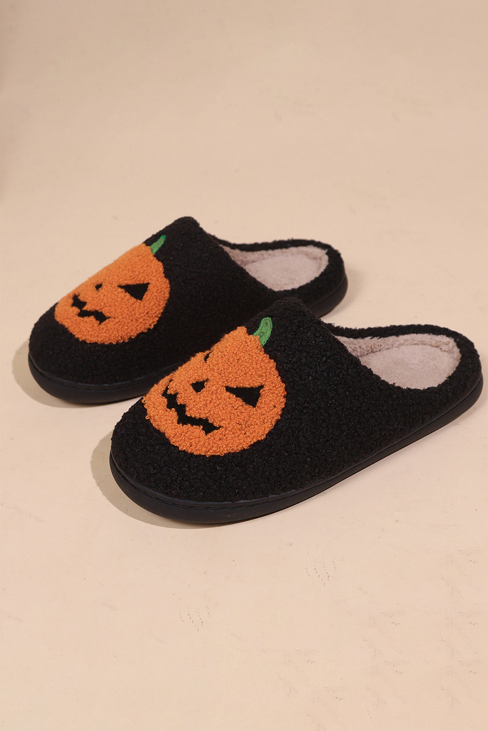 "Halloween Pumpkin Print Plush" Slippers