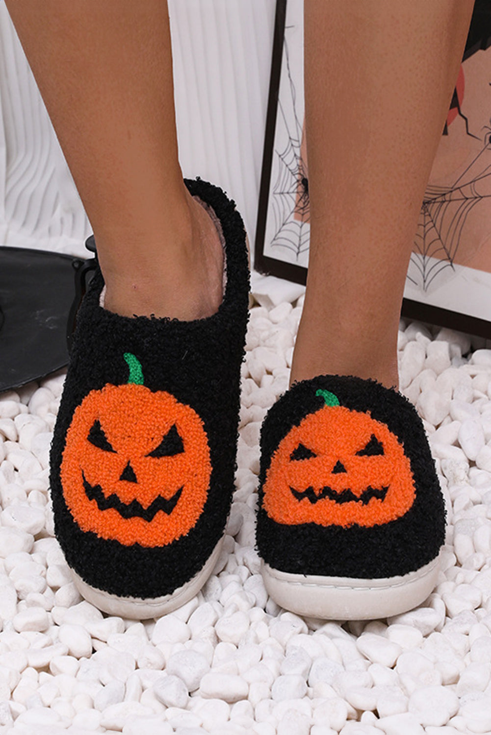 "Halloween Pumpkin Print Plush" Slippers