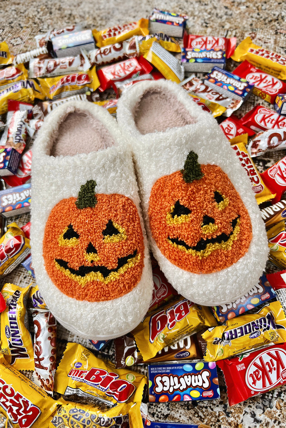 "Halloween Pumpkin Print Plush" Slippers